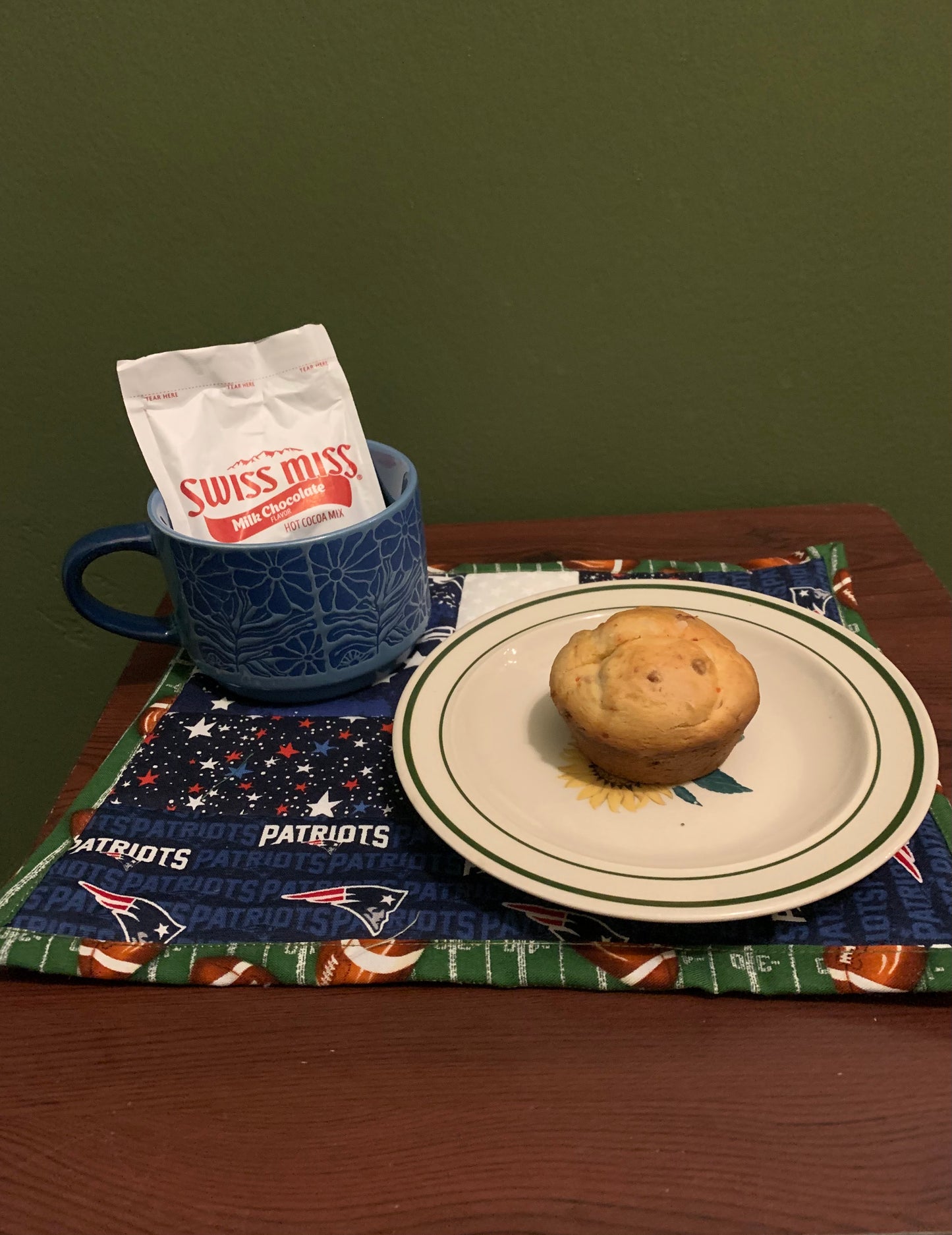 Mug and Quilted Mug Rug (8 1/2” x 101/2”) Super Bowl 2026 Edition